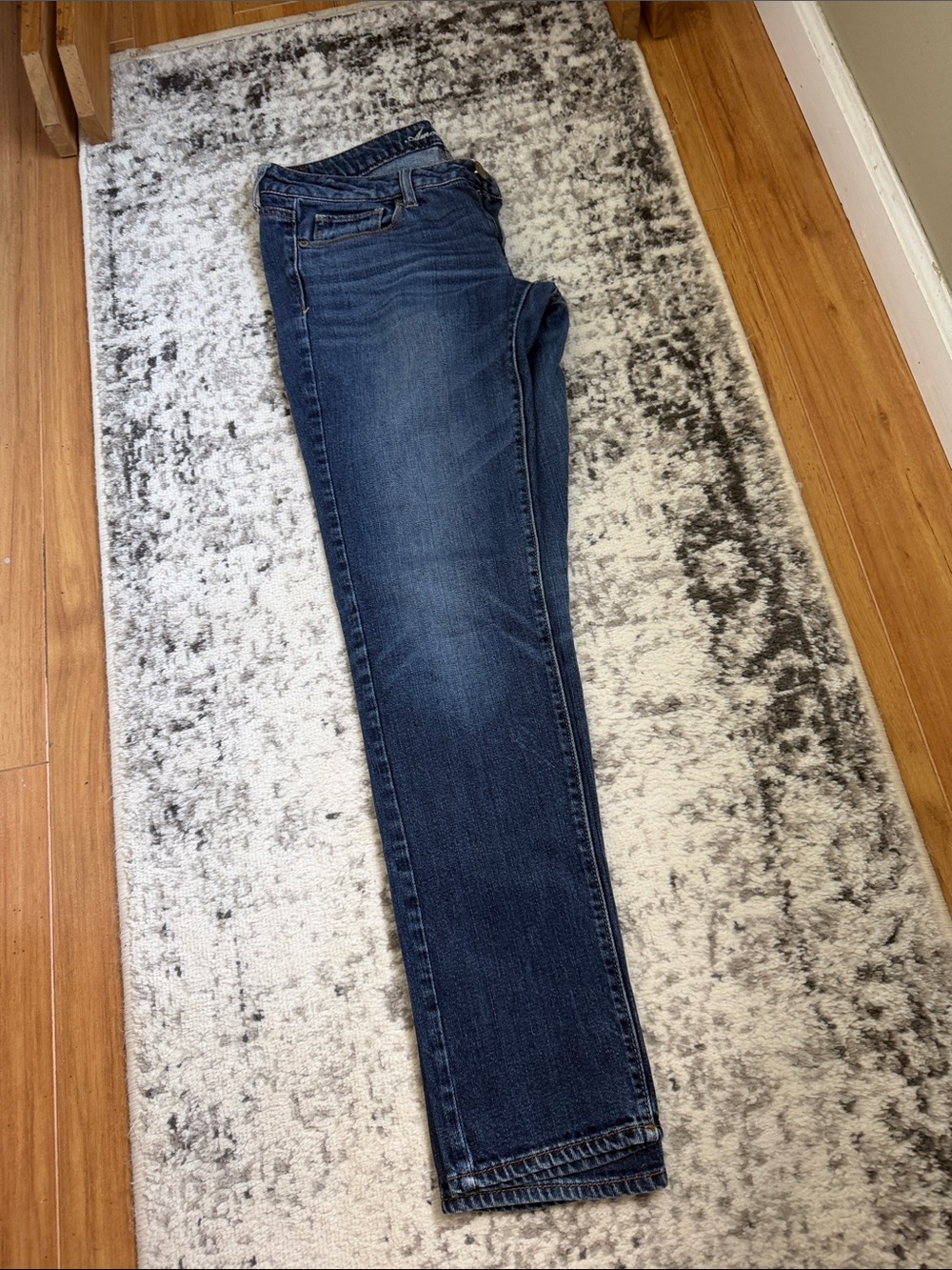 American Eagle Outfitters Skinny Jeans in Dark Blue Wash